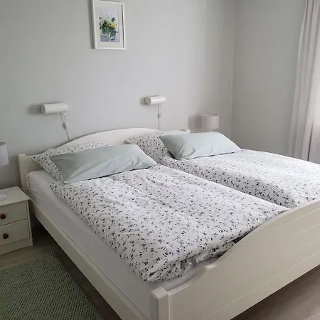 Für 4 Personen Ca 70 M In Pellworm, Nordfriesische Inseln Und Halligen Apartment